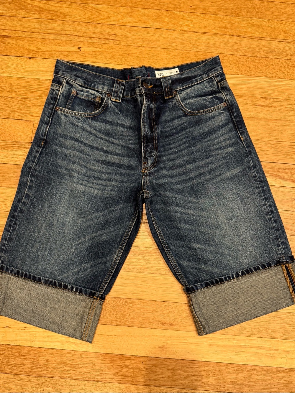 Zara Indigo Denim Bermuda Shorts with Contrast Stitching